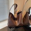 Korean Style Retro Tote: Trendy, Large Capacity, Soft Leather Shoulder & Crossbody Bag for Autumn/Winter