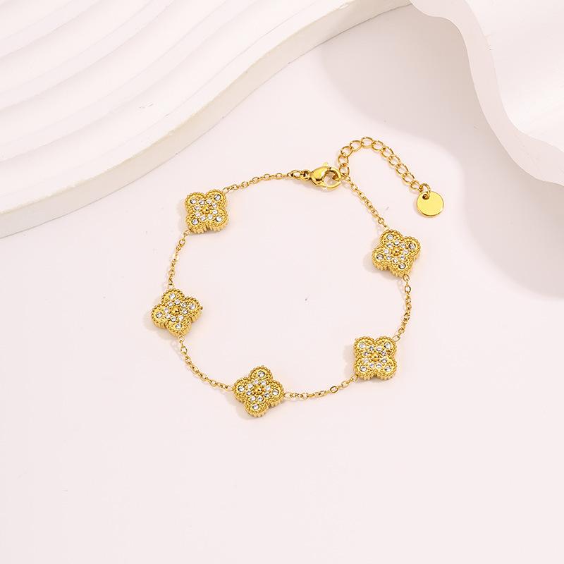 European and American Zircon Bracelet Light Luxury Niche Girls High Value Ing Wind Titanium Steel Butterfly Bracelet Does Not Fade