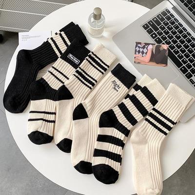 Zhuji Retro Black & White Striped Mid-Tube Socks for Men and Women - Thick Knit, Autumn/Winter Style