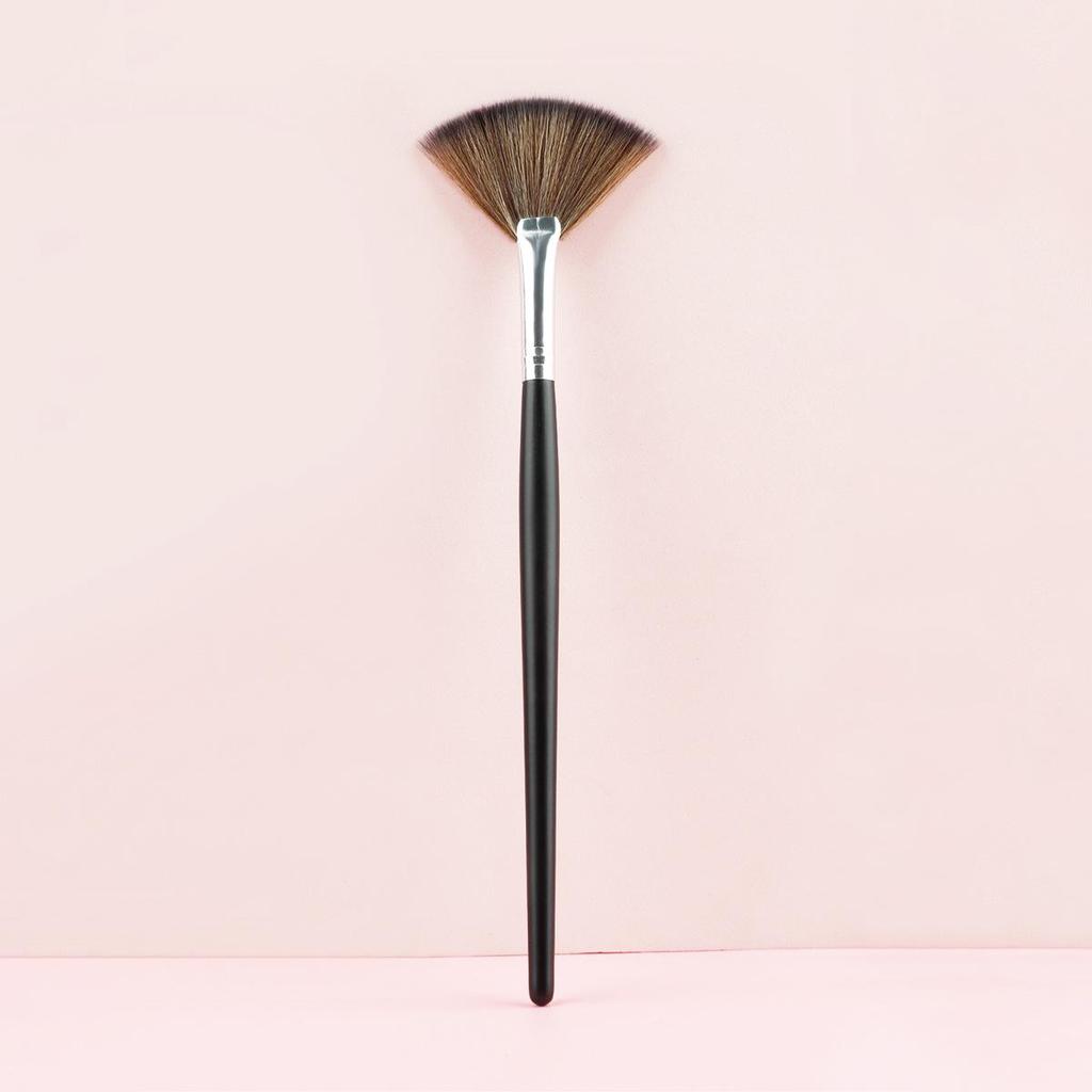 Fan-Shaped Highlight & Blending Brush: Soft Makeup Tool In Stock