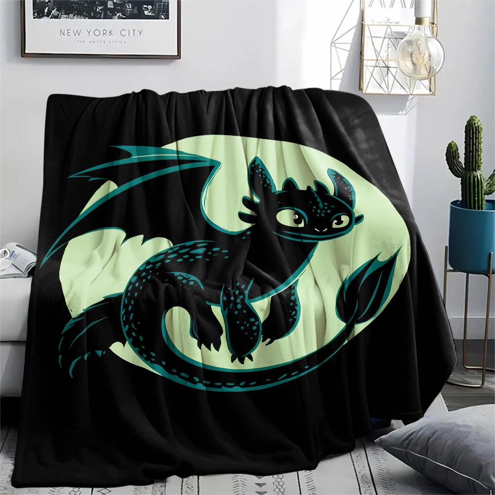 

How to Train Your Dragon Toothless Flannel Blanket, High quality Comfortable for All Seasons, Home Decor, Warmth and Comfort, Perfect for Gifts. 80cm x 120cm