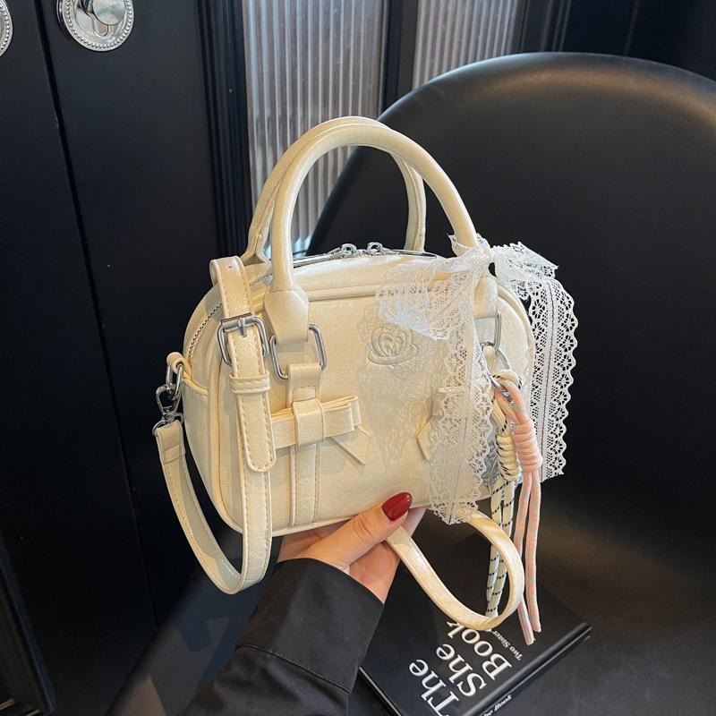 High-end nischväska dam vår och sommar mångsidig ny mode axelväska bärbar kuddväska