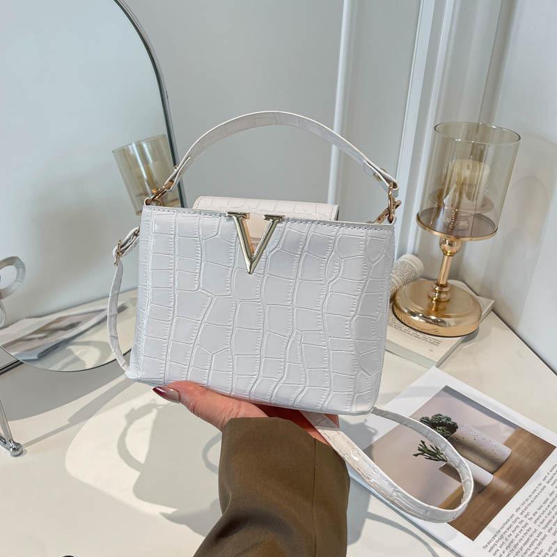 Premium texture solid color versatile box bag women's summer new large-capacity commuter bag niche design messenger bag