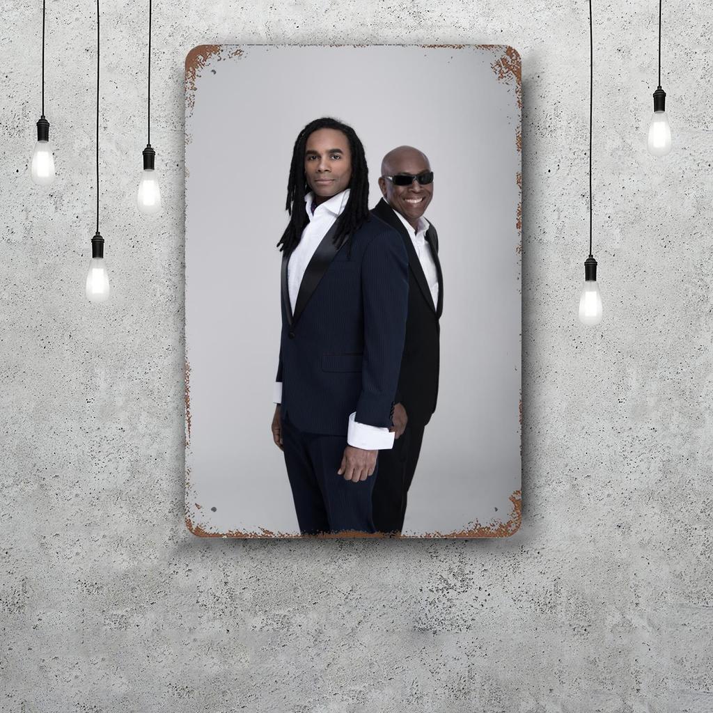 Milli vanilli Poster Decorativo Segno di Latta Vintage Segno Metallico Placca Decorativa per Pub Bar Man Cave Club Decorazione Murale
