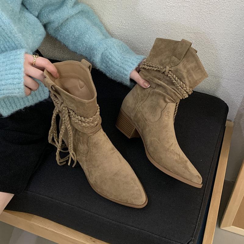 French retro brown short boots women's autumn and winter wasteland wind fringed V-mouth thin thick heel Maillard western cowboy boots