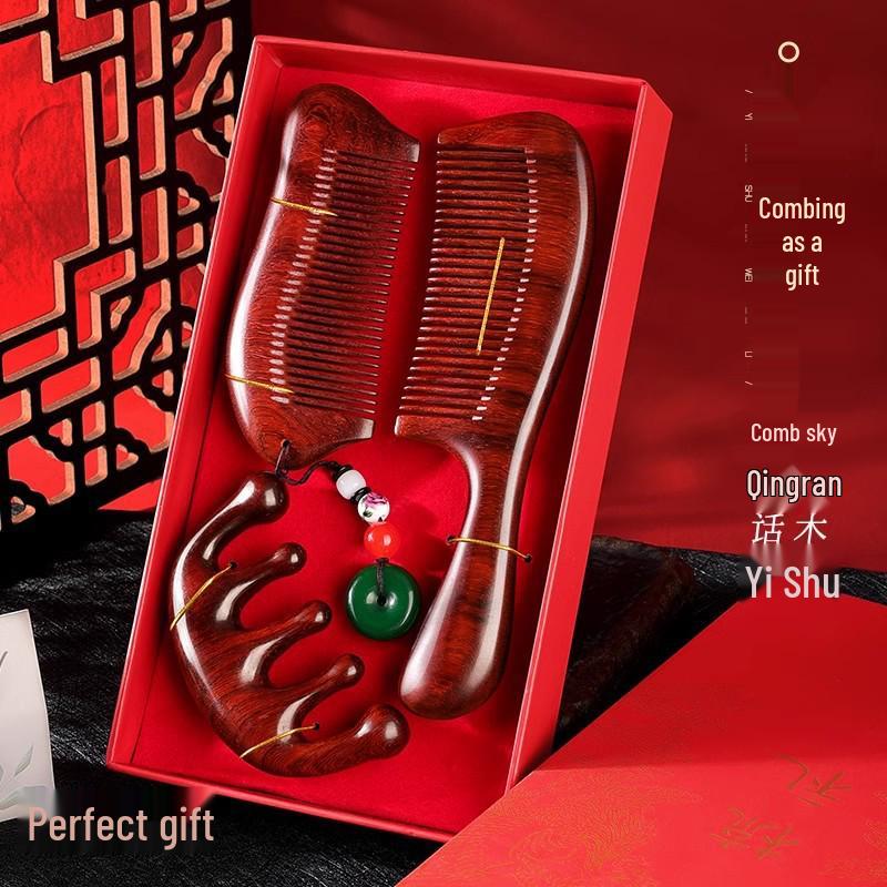 Women's Day Gift: Wooden Comb Gift Box for Girlfriend, Wife, or Employee - Perfect for Birthdays and Engagements.