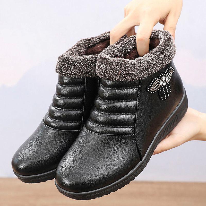 Winter Non-Slip Velvet Flat Boots for Middle-Aged & Elderly Women - Warm, Waterproof, Low-Top Grandma Shoes