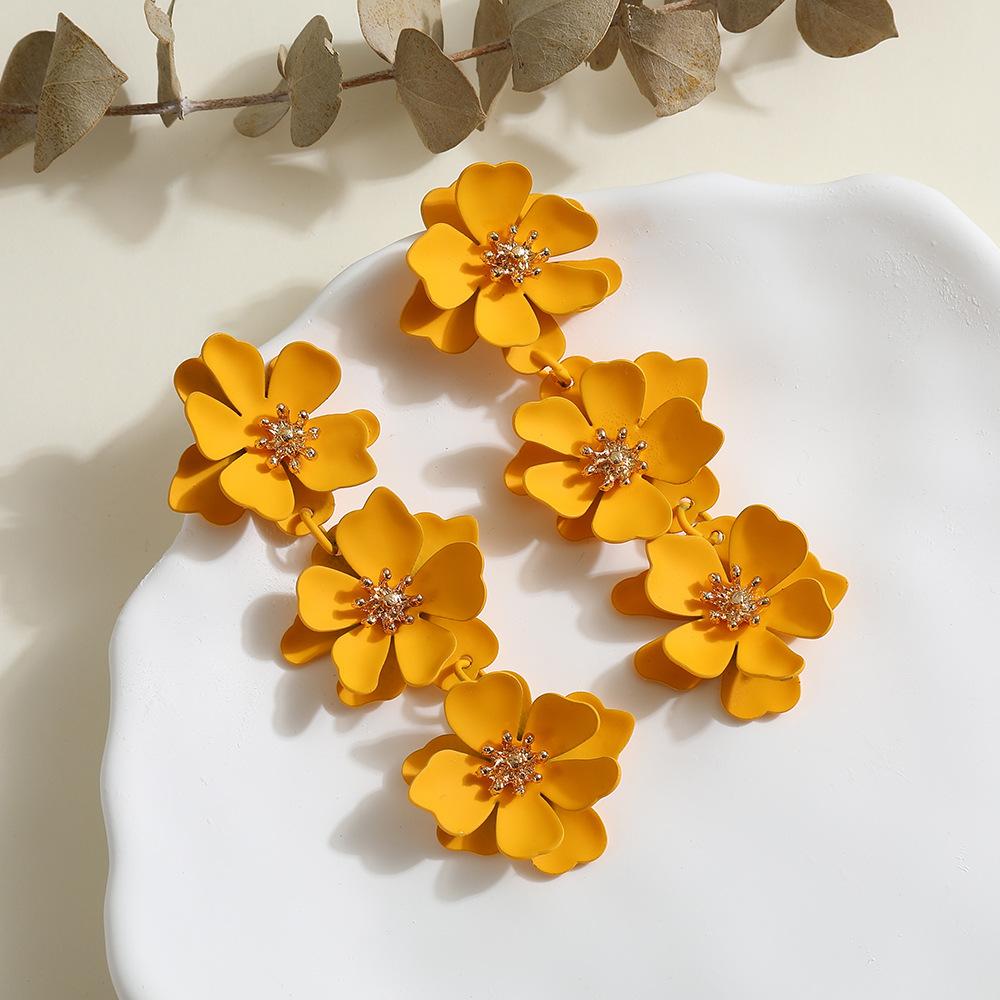 Pinkdudu Flowers BOHO Stud Earrings Exaggerated Iron Baked Paint Colorful Dangle Earrings for Women PD2234