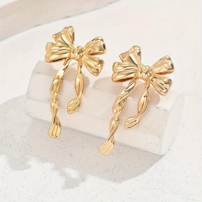 Elegant Bowknot Stud Earrings Vintage Statement Gold Color Earrings Women's Charm Daily Versatile Party Zircon Gifts