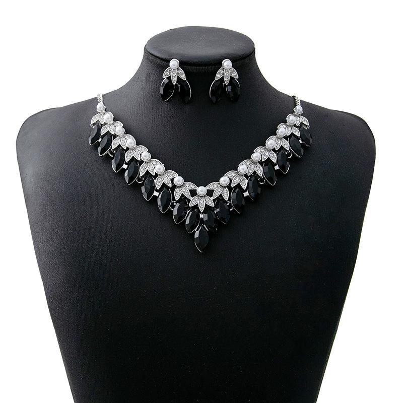 Strass-Halskette und Ohrringe für Frauen, geometrischer Wassertropfen-Anhänger, Hochzeit, Brautschmuck-Set