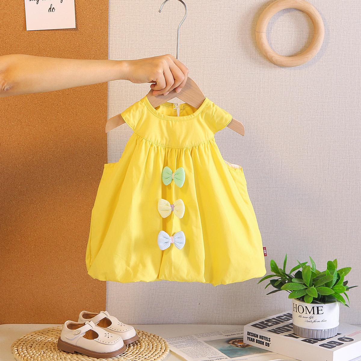 

Trendy Floral Spaghetti Strap Dress for Kindergarten Girls featuring a Three-Color Bow XXL: 120cm жовтий
