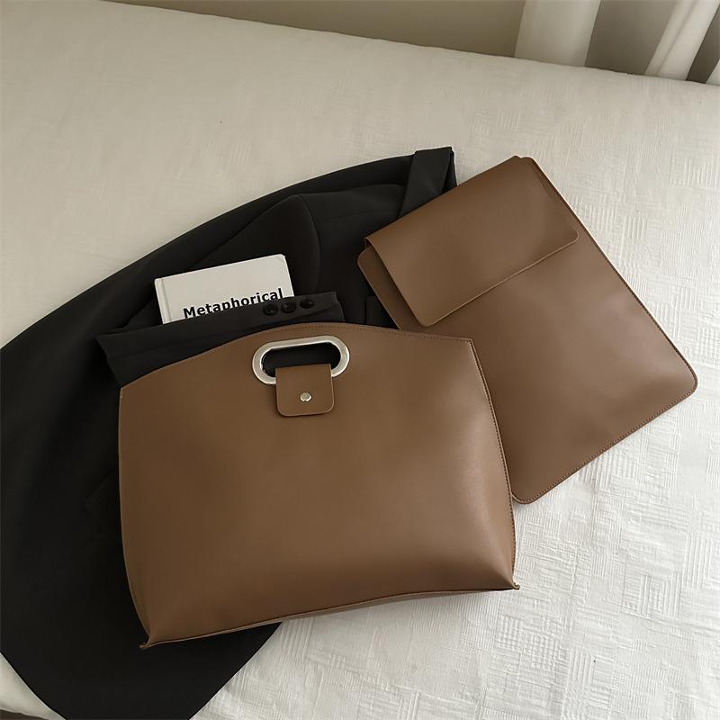 Handtasche mit großer Kapazität, einfarbig, Damen Herbst, neu, trendig, modisch, Pendeln zur Arbeit, Retro, vielseitig, Umschlagtasche