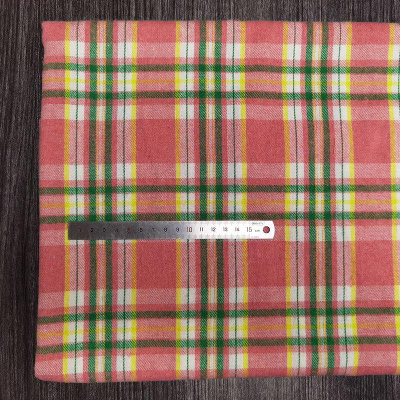 Spot Color-Woven Plaid Jacquard Fabric for Children's Autumn/Winter Brushed Polyester-Cotton Shirts