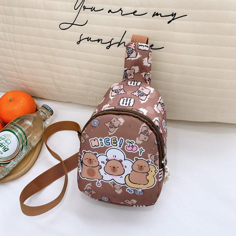 

Мультяшная сумка-кроссбоди в виде капибары, милая портативная кукольная нагрудная сумка, многофункциональная сумка для хранения, кавайная детская сумка-кроссбоди