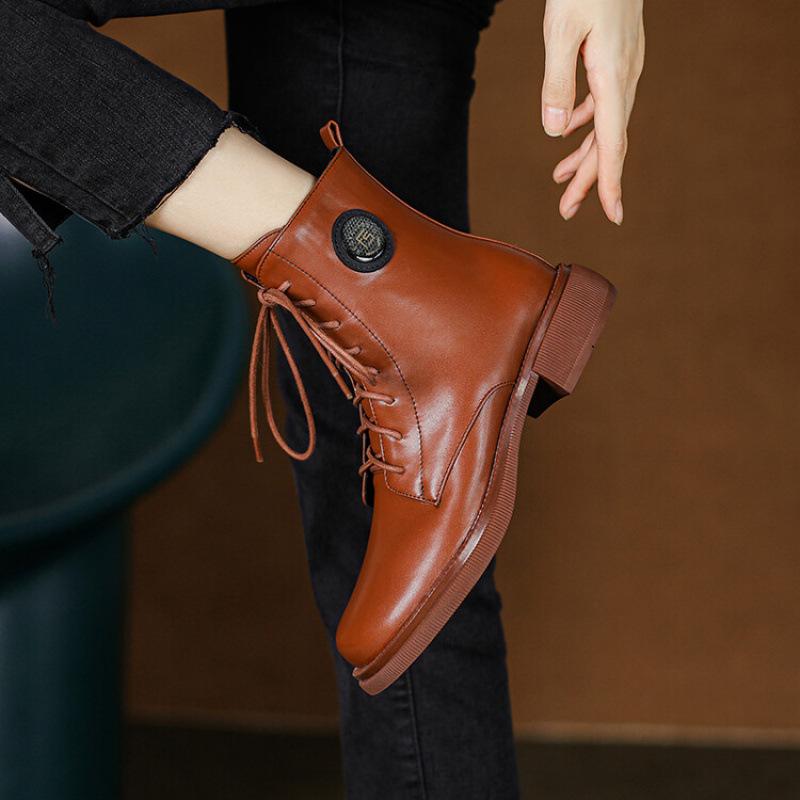 Autumn and winter Korean version of women's knight boots thick-soled non-slip large-size leather boots side zipper low-heeled new square-heeled me