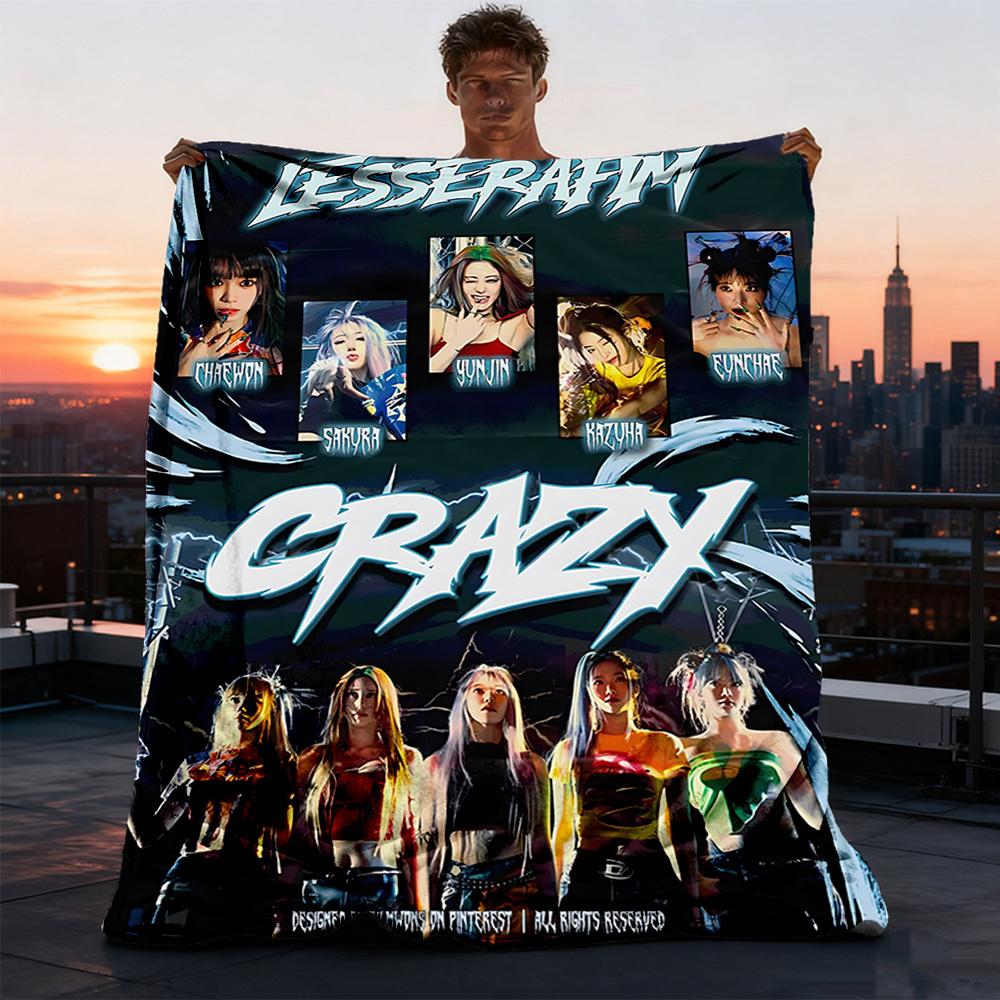 1pc Lesserafim Crazy Band Outdoor Flannel Blanket, Cozy & Warm Soft Te Playful Design, Napping Camping, 75X95CM