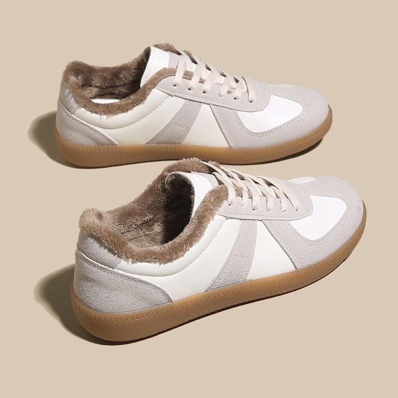 Winter neue Paar moralische Trainingsschuhe Damen vielseitige flachbodige Freizeitschuhe Samt warme Baumwollschuhe weiße Schuhe F
