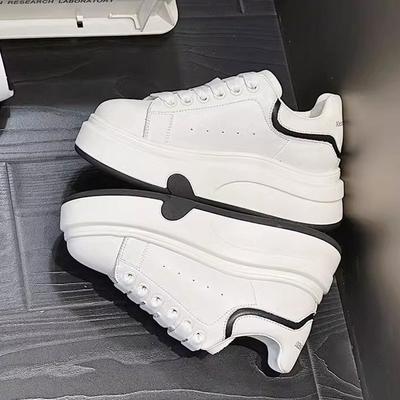 Nischen vielseitige Board-Schuhe Student Casual Sportschuhe Damen ins2025 neu Frühling und Herbst beliebte kleine weiße Schuhe Damen