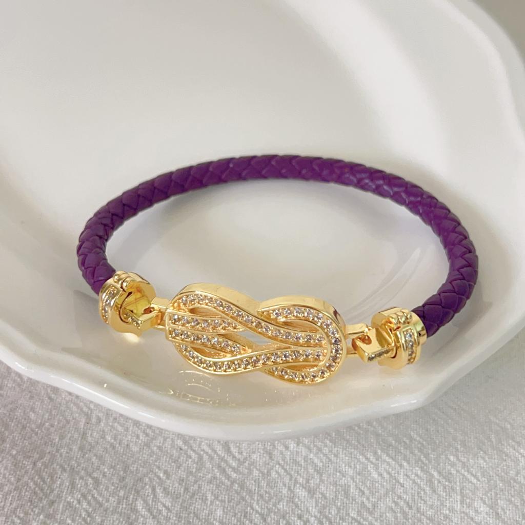 2026 Thick-plated 18K Gold, Half-diamond with Diamond 8-character Horseshoe Buckle Bracelet, Natal Year Red Rope, Hand Rope, Advanced Sense