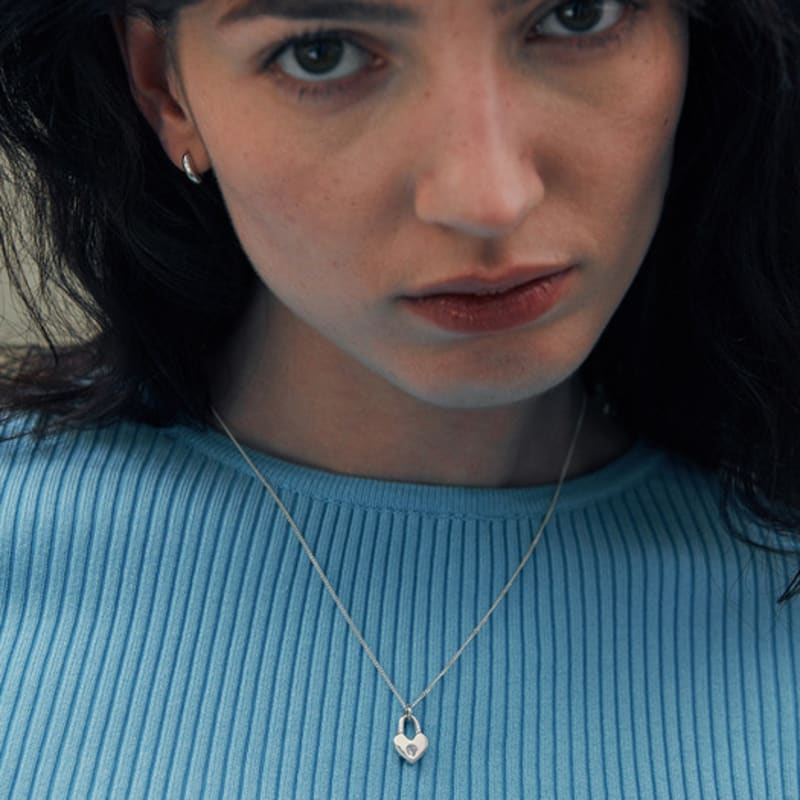 Green [925 Silver] Un.silver.201 / Lock Dew Necklace