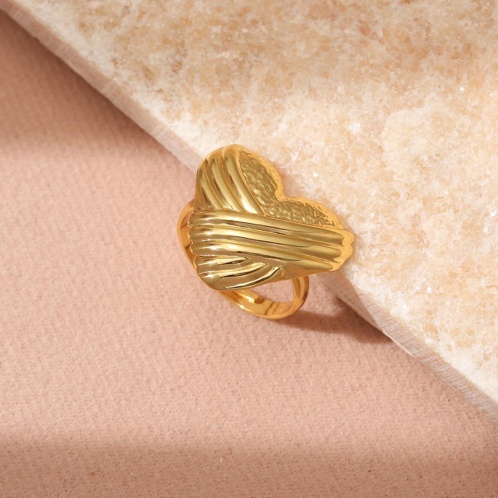 Golden Plated Hammered Heart Statement Ring with Ribbed Wrap Accent for Women Elegant Jewelry Gift