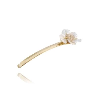 jewelCOUNTY Natural Pearl Flower Shape Hairpin