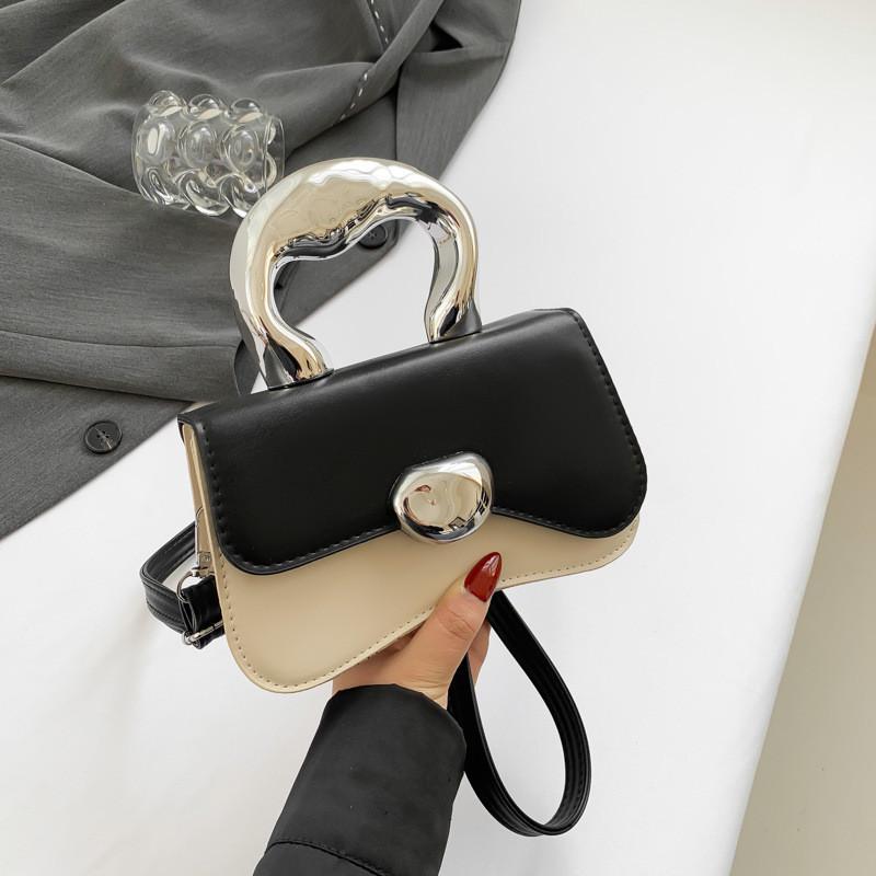 Trendy Small Square Handbag For Women Beautiful Fashionable Everyday Use чёрный