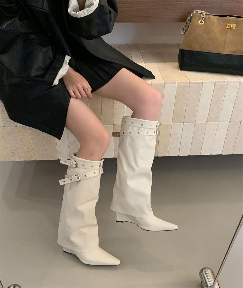 

Trendy fried street! European and American sexy babes white high-heeled short boots women s belt buckle rivet babes pointed trousers boots 40 белый