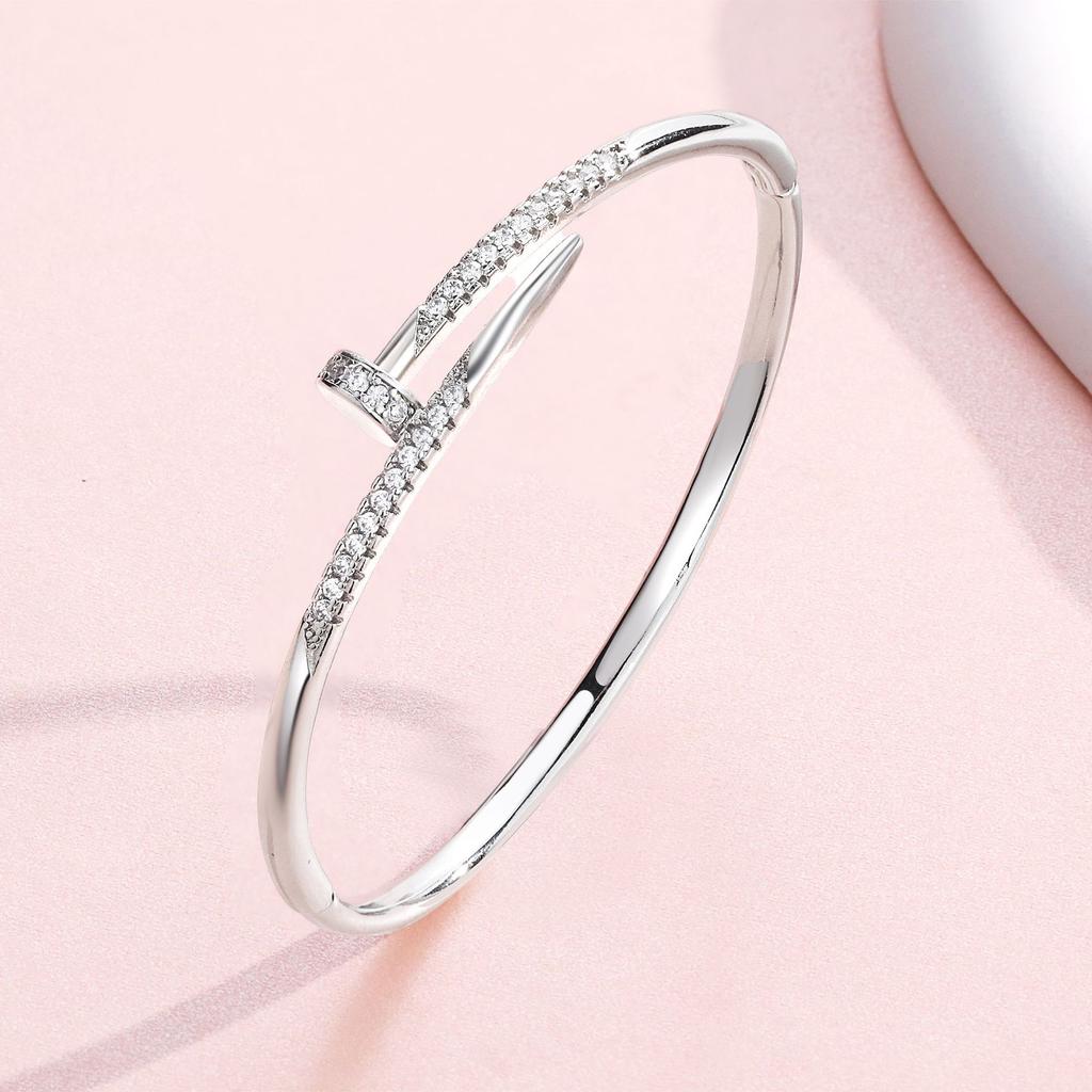 European and American Niche Jewelry High-end Light Luxury Zircon Bracelet Wedding Dinner Party Jewelry Diamond Nail Opening Bracelet 2026