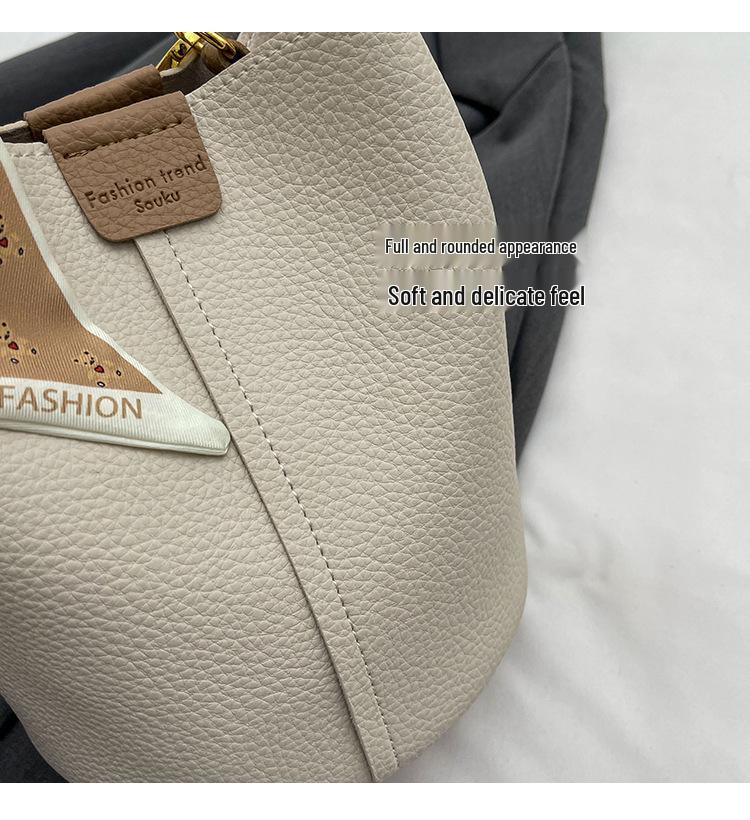 Women's Retro Black Crossbody Bucket Bag - Versatile for Autumn and Winter