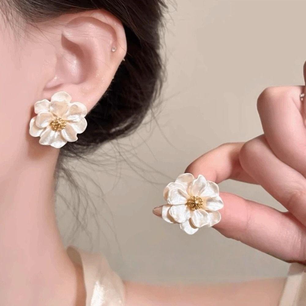 Exquisite Petals Earrings Irregular Petals Stud New Flower Earrings  Women