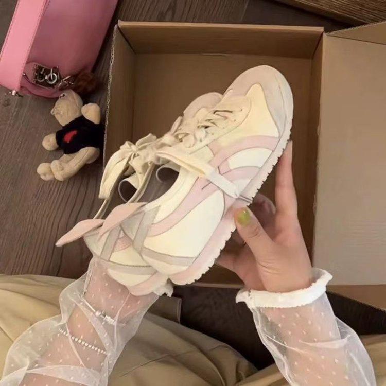 Versatile breathable low-top German training shoes women's 2025 autumn new retro soft-soled flat-bottomed casual sports board shoes