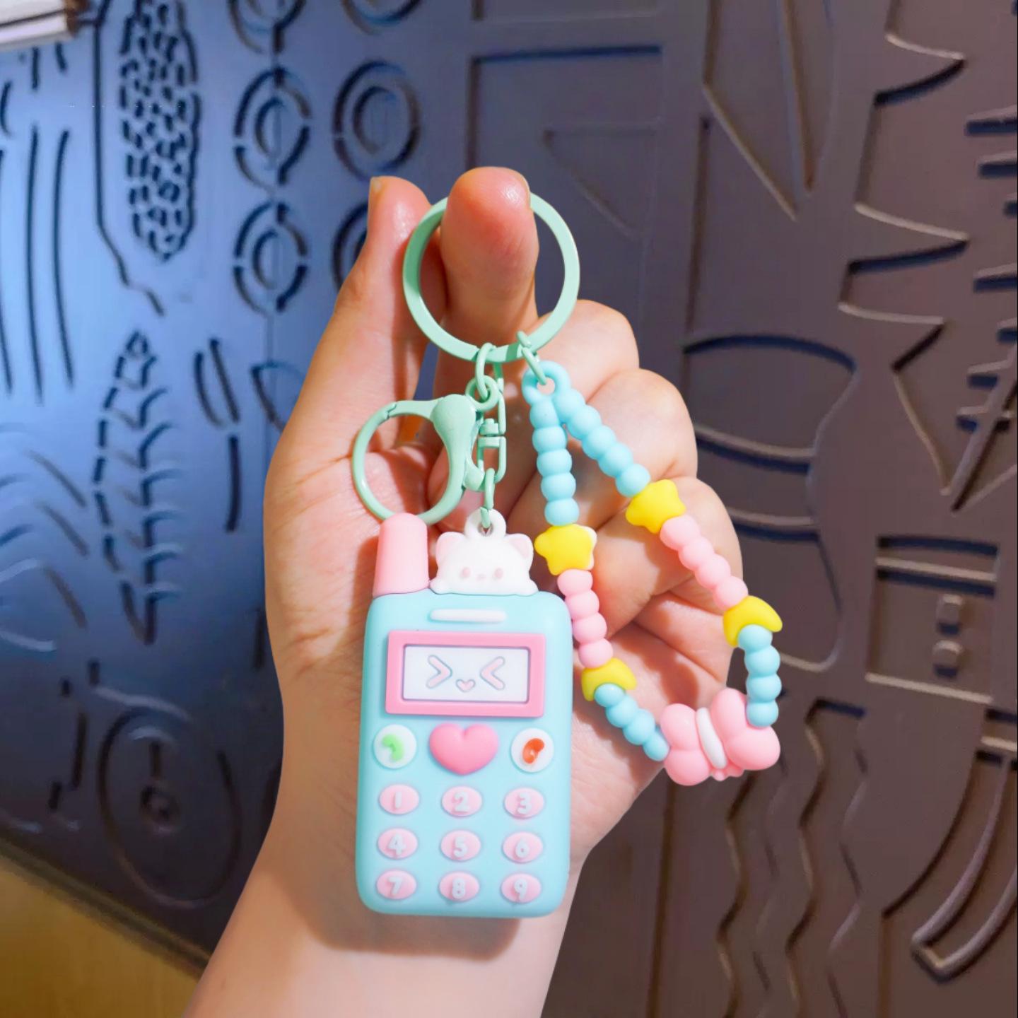 

Cartoon Phone Doll Keychain: Kids Accessory & Bag Pendant синий