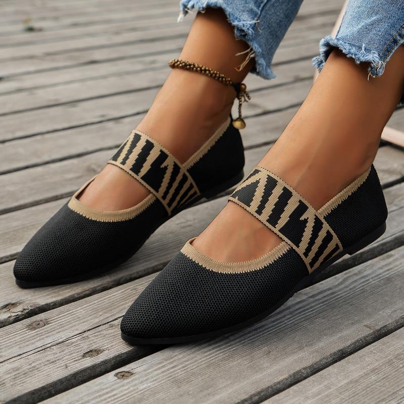 

New women s shoes autumn casual loose flat-bottomed fly-woven women s shoes one-pedal middle-aged mother 36