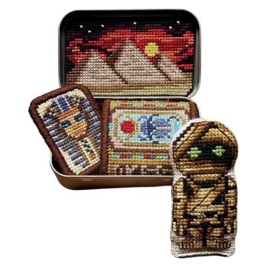 Tin Box Embroidery Kit Horror Themed Cross Stitch Kit Vintage Sewing Kit Halloween Embroidery Craft Set Gift for Embroidery Enthusiast
