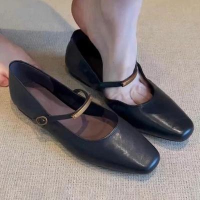 Shallow-mouthed One-shoulder Buttoned Women's Retro Flat Versatile Square-toed Single Shoes