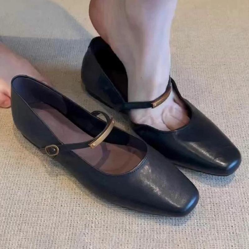 Shallow-mouthed One-shoulder Buttoned Women's Retro Flat Versatile Square-toed Single Shoes