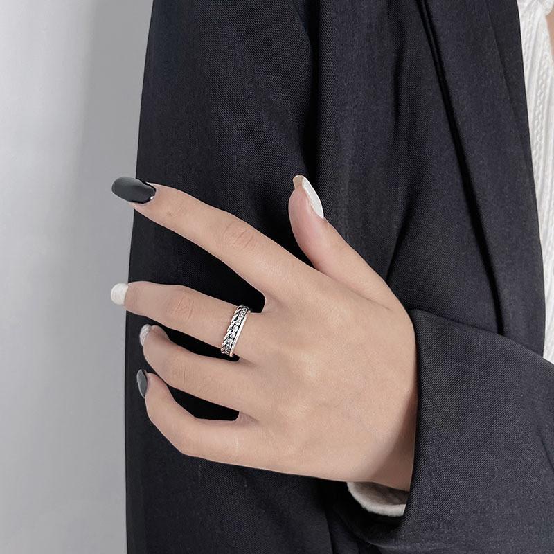 

Современный тренд Медное кольцо для женщин с красивыми циркониевыми камнями и модным прикосновением