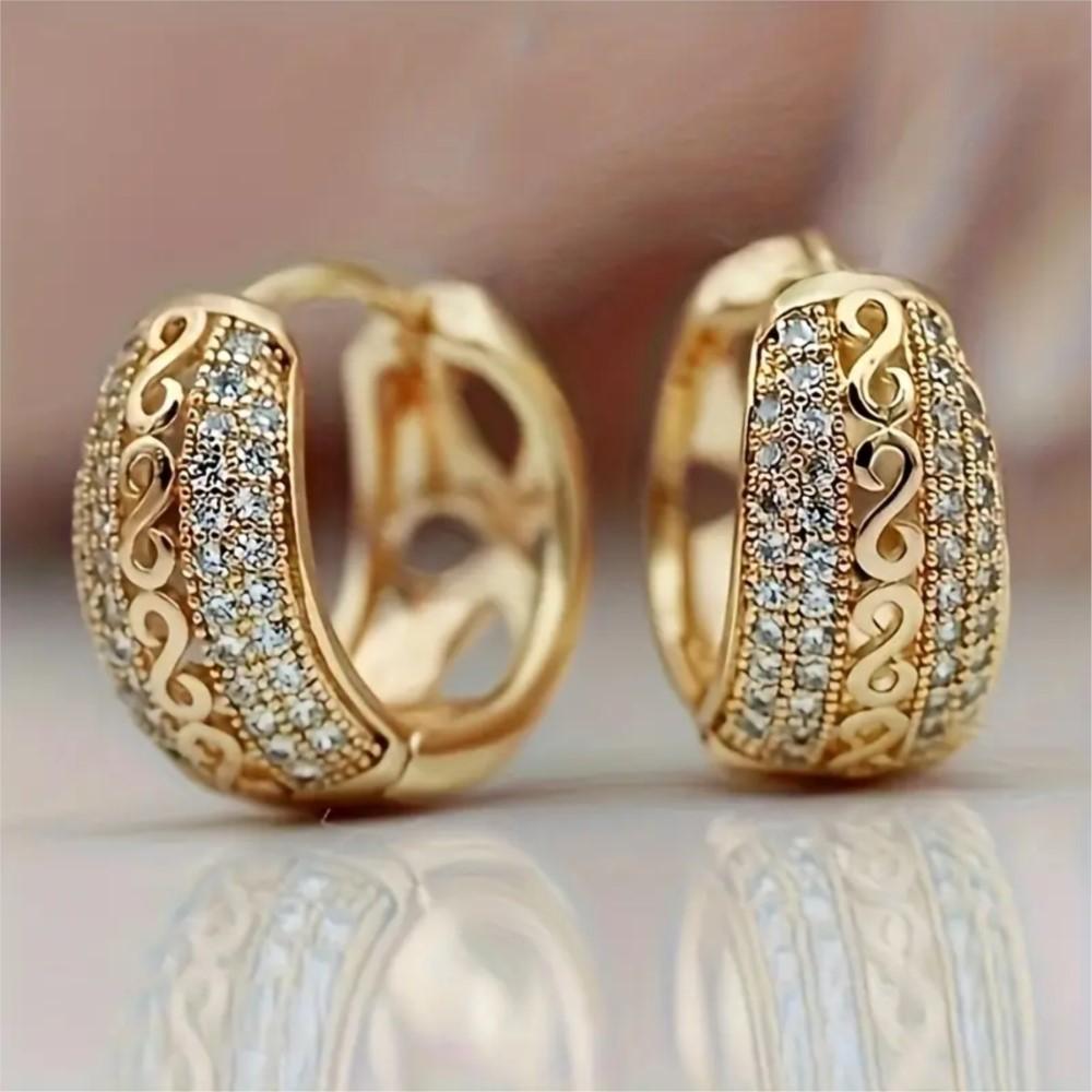 Light Hollow Out Synthetic Zirconia Hoop Earrings for Women High Quality Casual Earrings Anniversary Jewelry Accessories