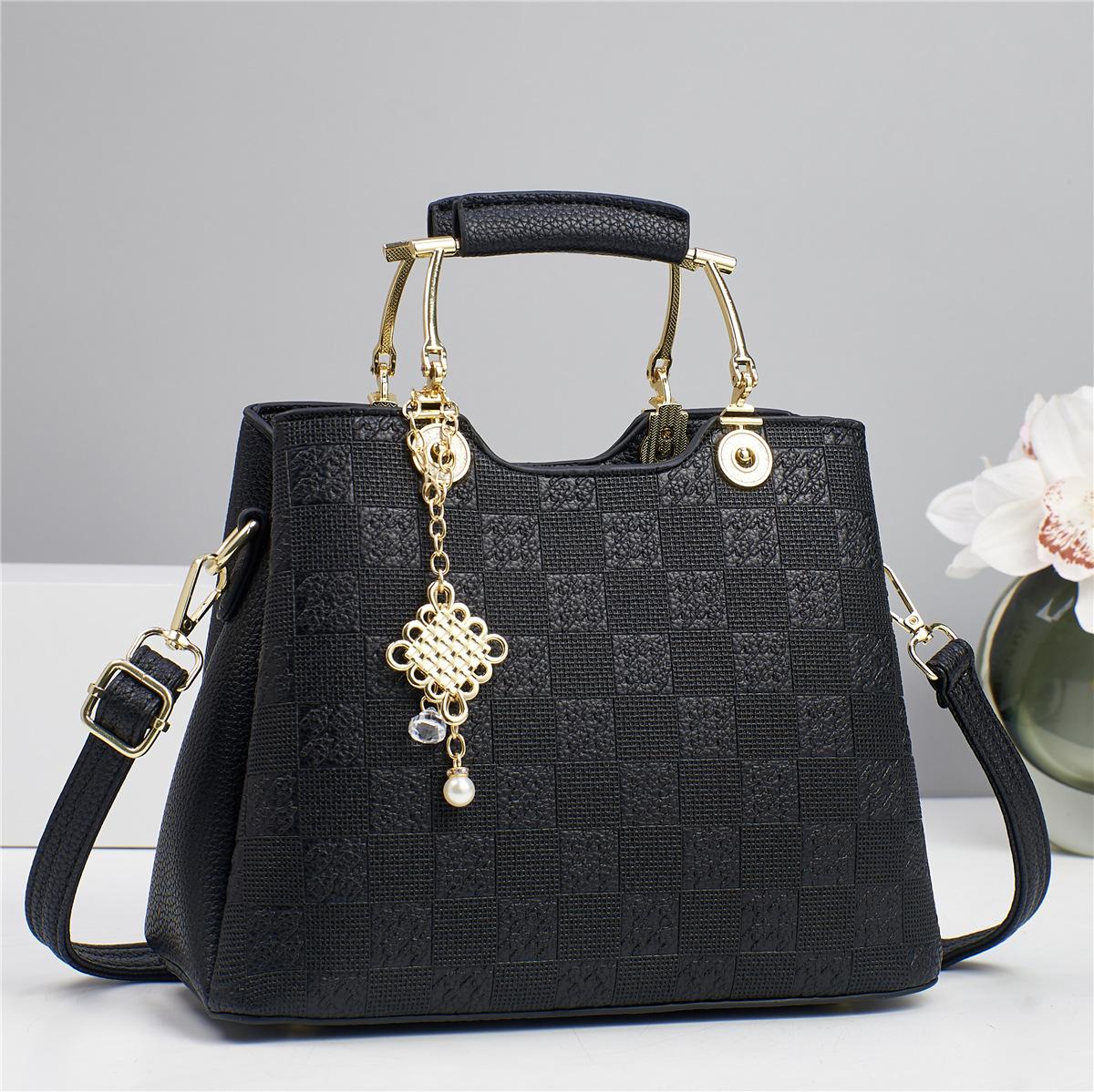 

New Plaid Embossed Fashionable Multi-layer Simple And Atmospheric Shoulder Bag