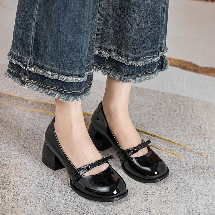 Sweet and cool patent leather high-heeled Mary Jane women's shoes new bow light mouth round head JK single shoes glossy