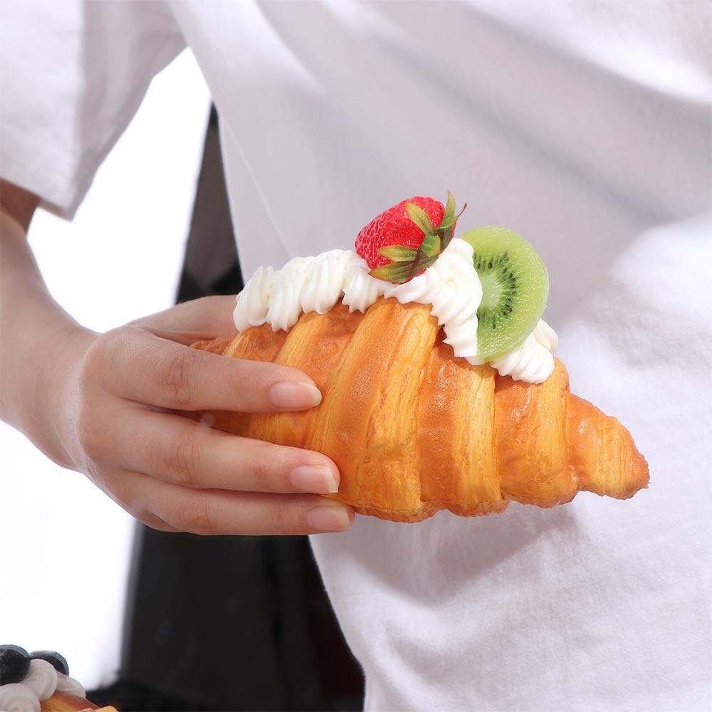Convenient Fake Soda Bread Exquisite Artificial Bread Simulation Croissant Bread  Home Decoration