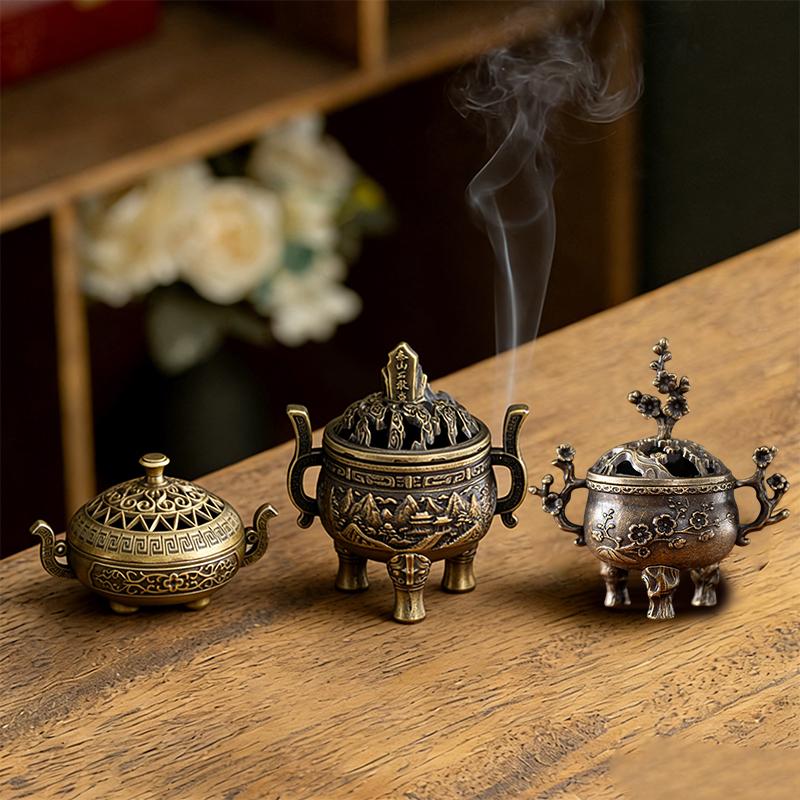 Vintage Alloy Incense Burner Stick Holder Three Legged Hollow Out Mini Sandalwood Censer Incense Burner Home Decoration
