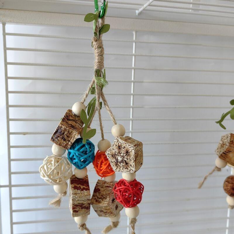 Hanging Bird Bite Chewing Toy Small Parrot Hanging Parrot Cage Toy Natural Grass Pet Bite Resistances Molar Supplies