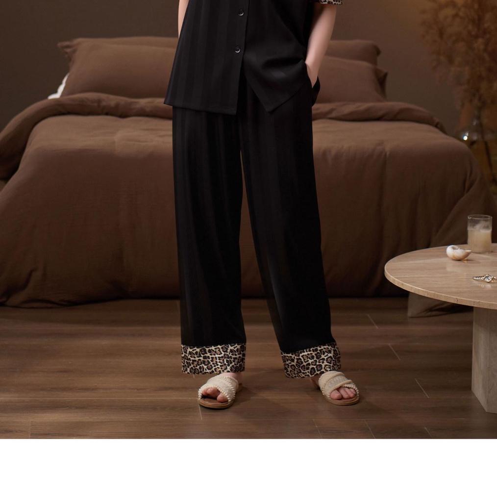 Women's Soft Ice Silk Pajama Set: Short Sleeve, Long Pants, Leopard Print, Cool, Lightweight, Luxurious Summer Loungewear.