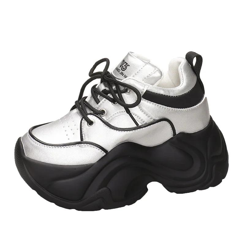 

Модные 8 см новые дышащие вулканизированные туфли женские повседневные кроссовки на платформе осенние толстые низкие верхние повседневные туфли большого размера из парусины 39 серебряный