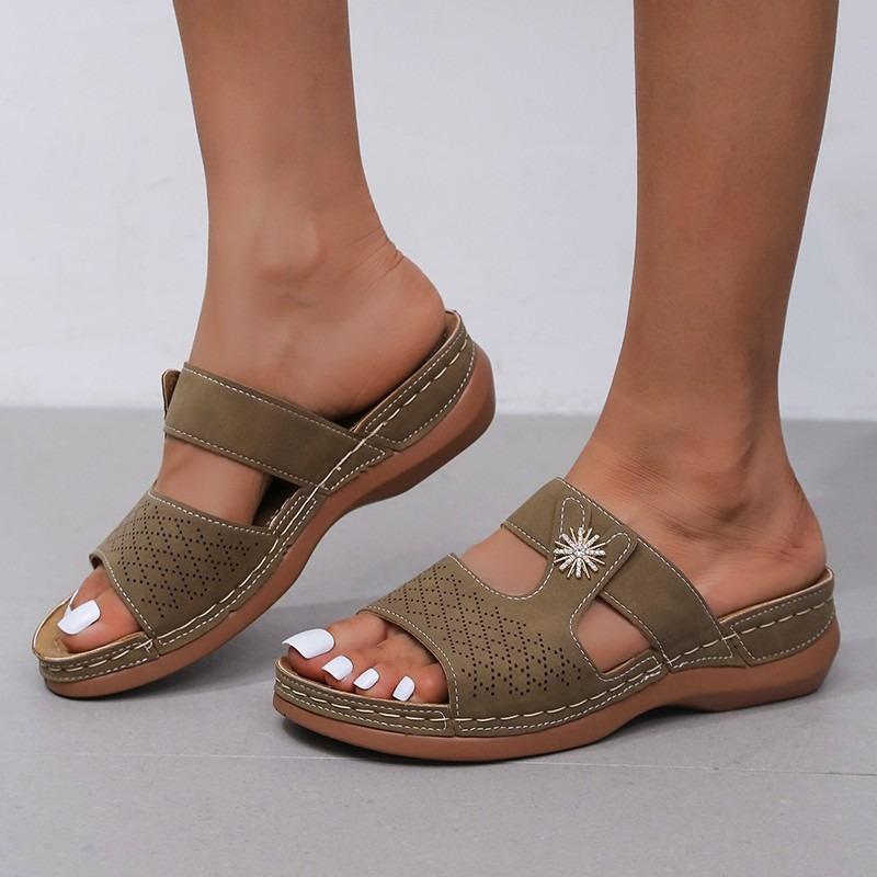 Summer Large-sized Women's Shoes Fish-mouthed Slippers and Women's Thick-soled Perforated Cooling Slippers