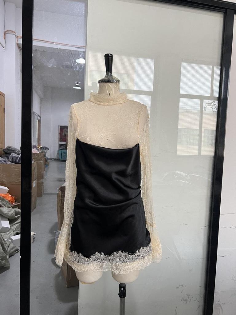 2025 Lace Patchwork Flare Sleeve Short Dress for Women