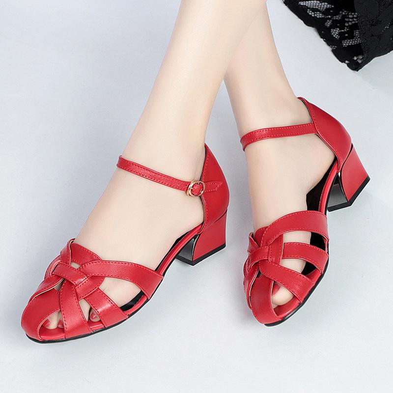 Cowhide Female Sandals Low Heel Women Genuine Leather Sandals Close Toes Summer Beach Shoes Ladies Sandals Casual Shoes 34-42