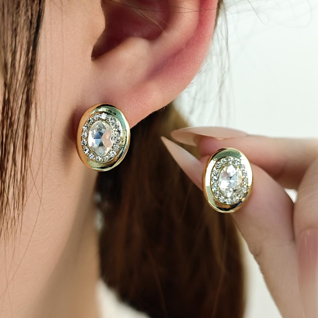 French Retro Super Flash Oval Diamond-Set Earrings, Autumn And Winter High-End Fashion Temperament Earrings